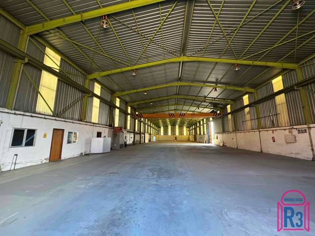 Nave industrial en Venta en Las Lomas en Valdefresno