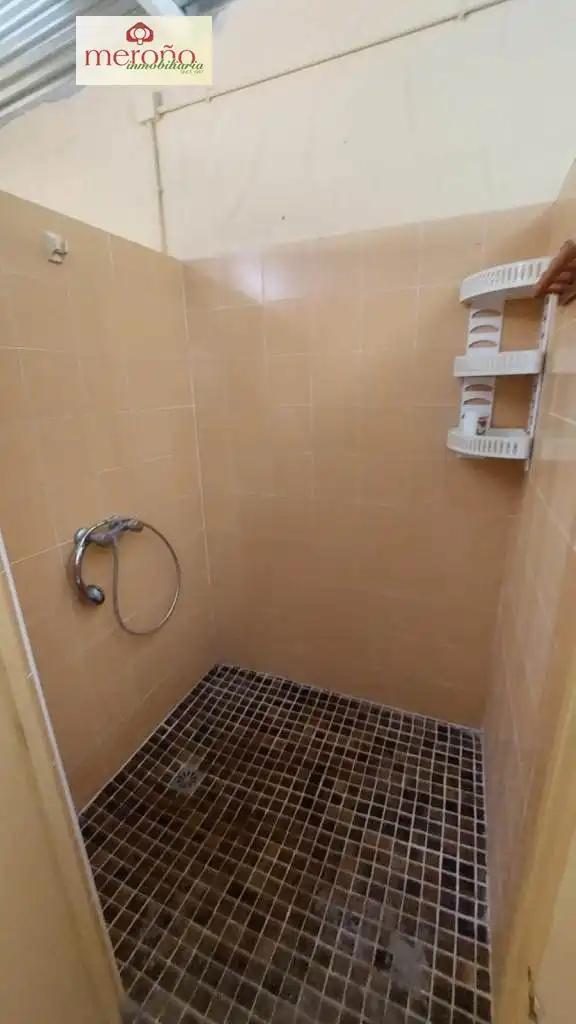 Bany de Casa o xalet en venda en Elche / Elx amb Aire condicionat, Jardí privat i Terrassa