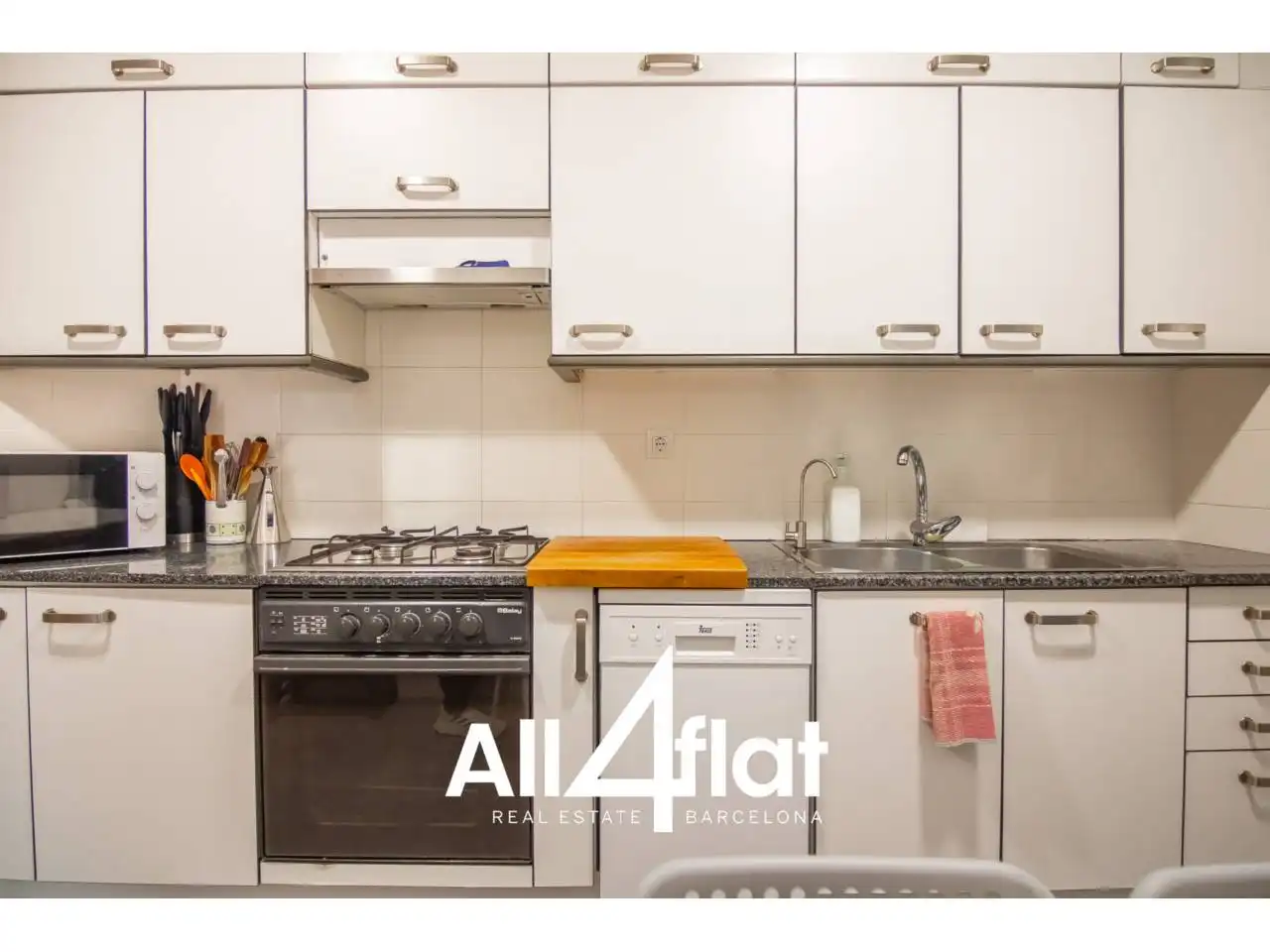 Kitchen of Duplexes for rent in Barcelona  with Air Conditioner, Heating and Terrace