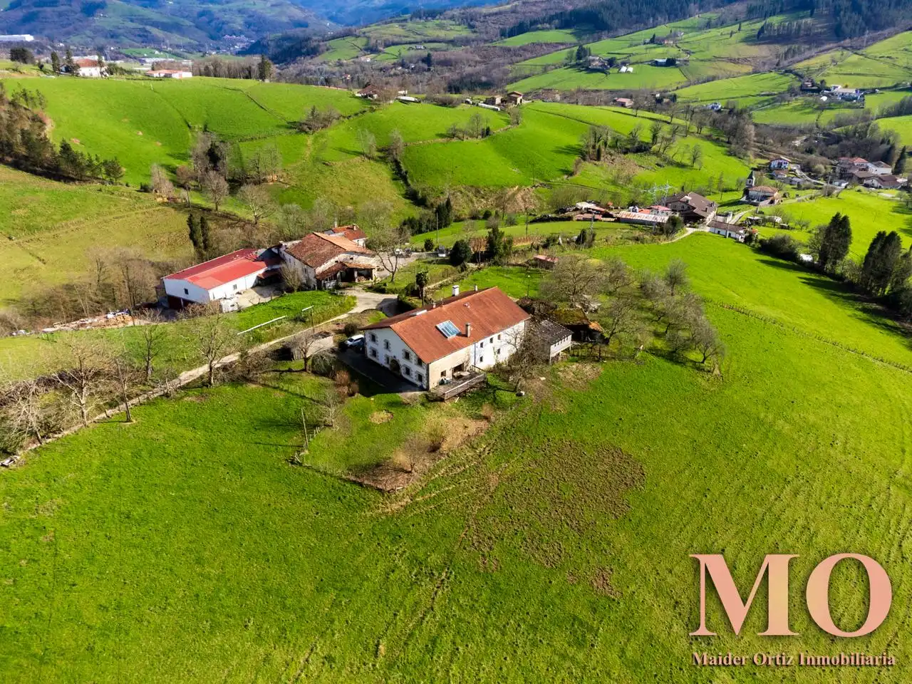 Country house zum Verkauf in Bergara mit Heizung, Privatgarten und Terrasse