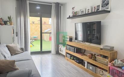 Sala d'estar de Dúplex en venda en Badalona amb Aire condicionat, Calefacció i Parquet