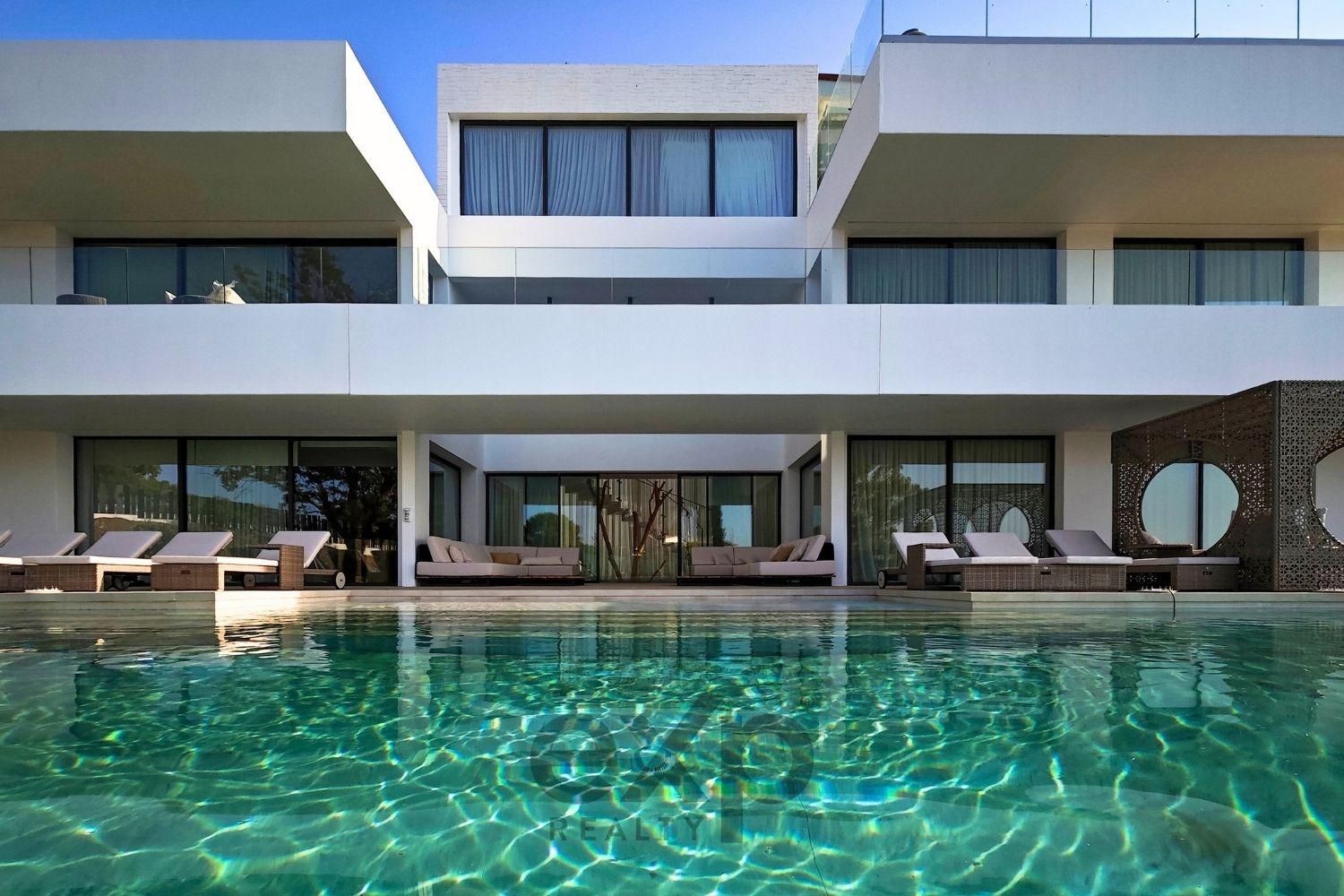 Piscina de Casa o chalet en venta en Benalmádena