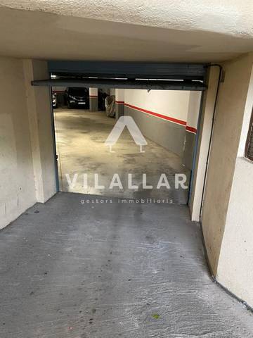 Garaje en Alquiler en  Escultor Monjo en Centre