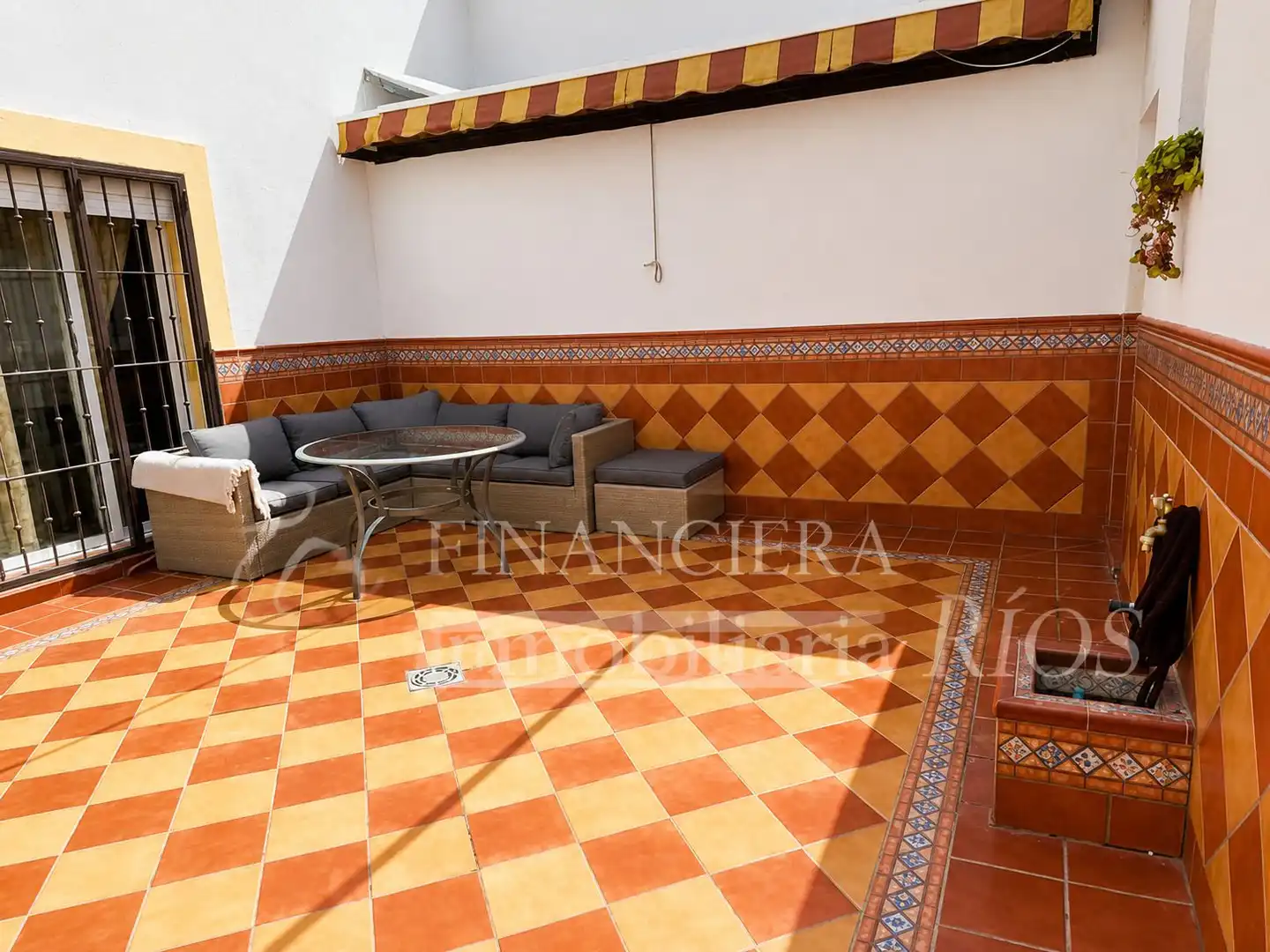 Terrassa de Casa o xalet en venda en Alcalá de Guadaira amb Aire condicionat