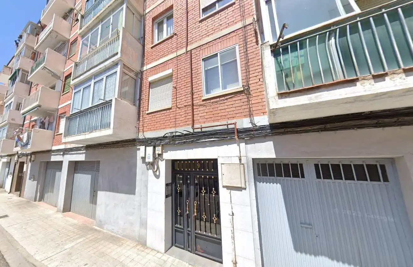 Piso en venta en ANASTASIA SANTAMARIA, 9, Ave María