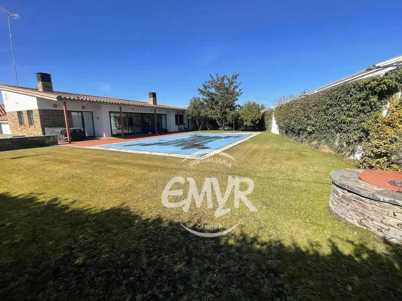 Houses for sale in Calle Vereda, Pozuelo de Tábara