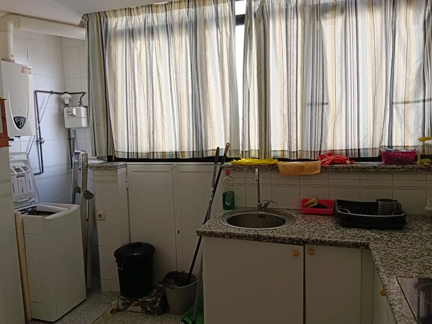 Apartment with lift to rent in Avenida de Hernán Cortés, imagen 9