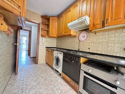 Cuina de Pis en venda en Alcorcón amb Terrassa