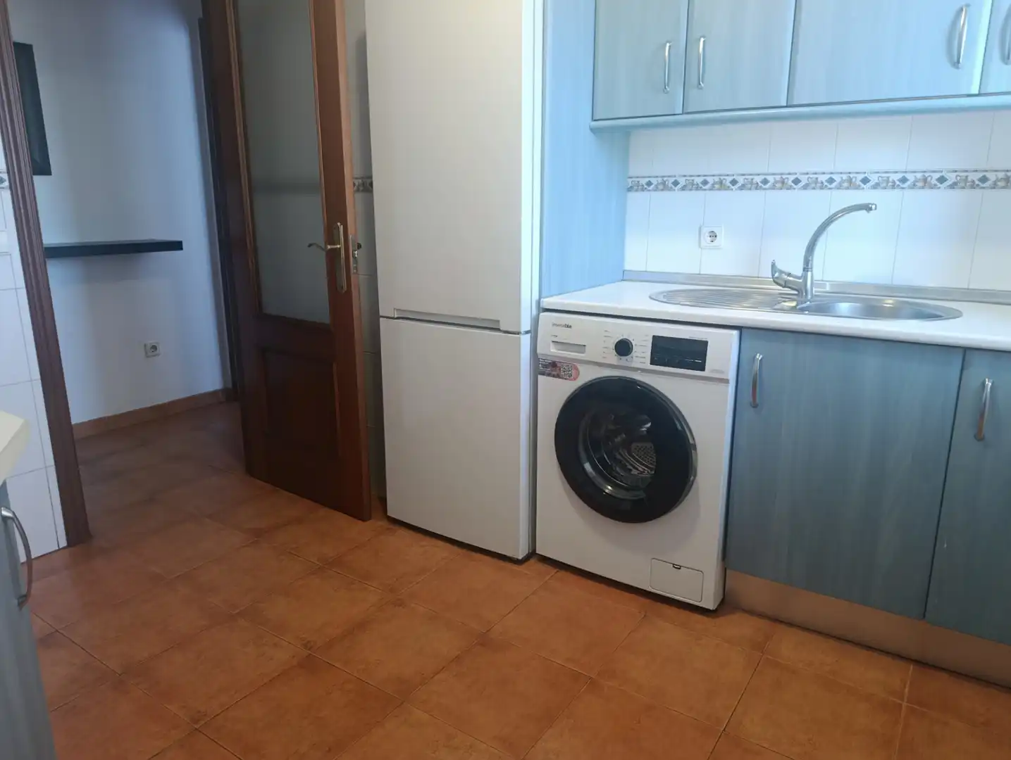 Cocina de Piso de alquiler en Dos Hermanas con Aire acondicionado, Terraza y Amueblado
