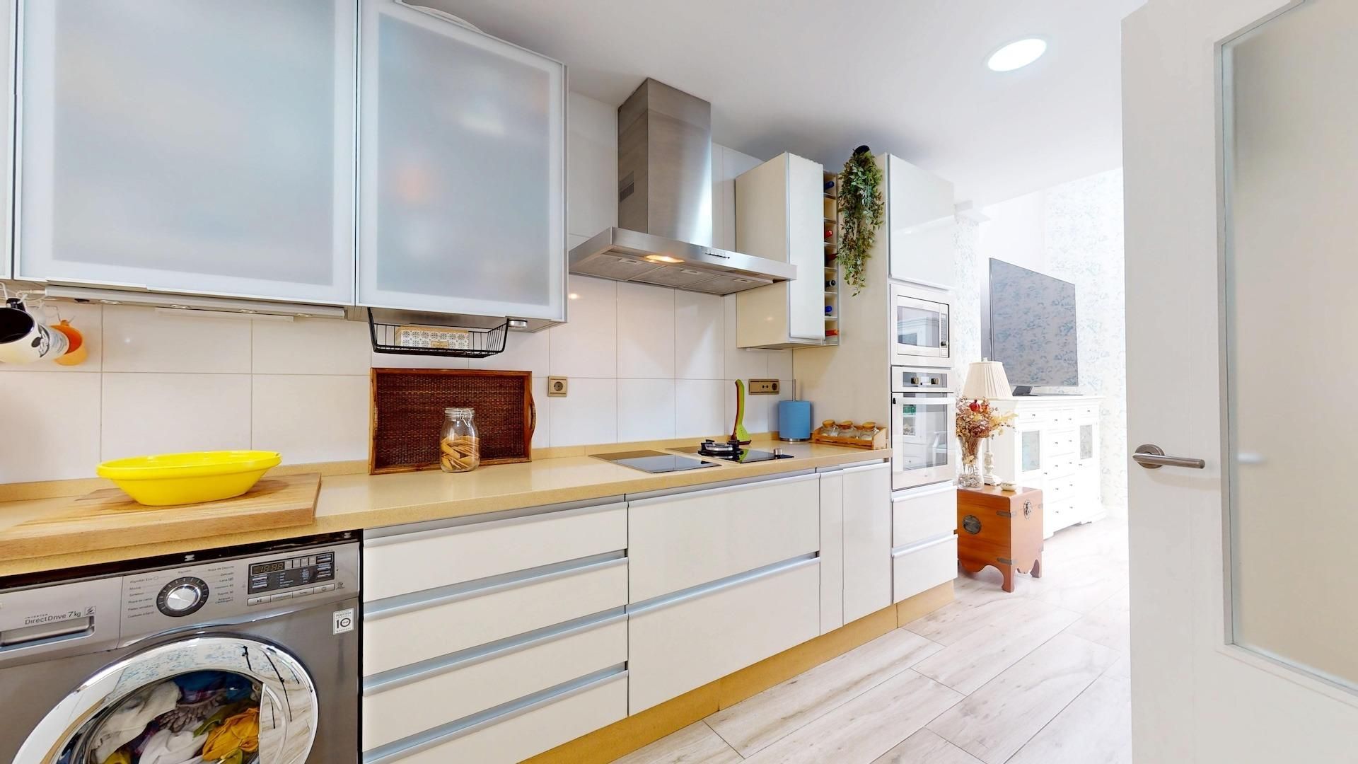 Cuina de Casa adosada en venda en  Córdoba Capital amb Aire condicionat, Calefacció i Traster