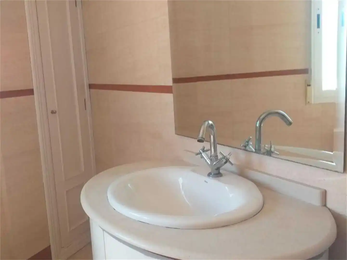 Baño de Casa adosada en venta en Lorca con Aire acondicionado y Balcón