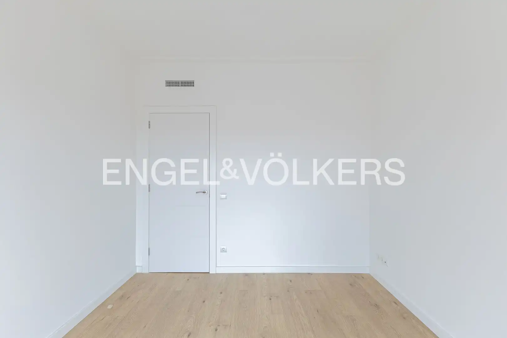 Wohnung zur Miete in Barcelona mit Klimaanlage, Heizung und Parkett