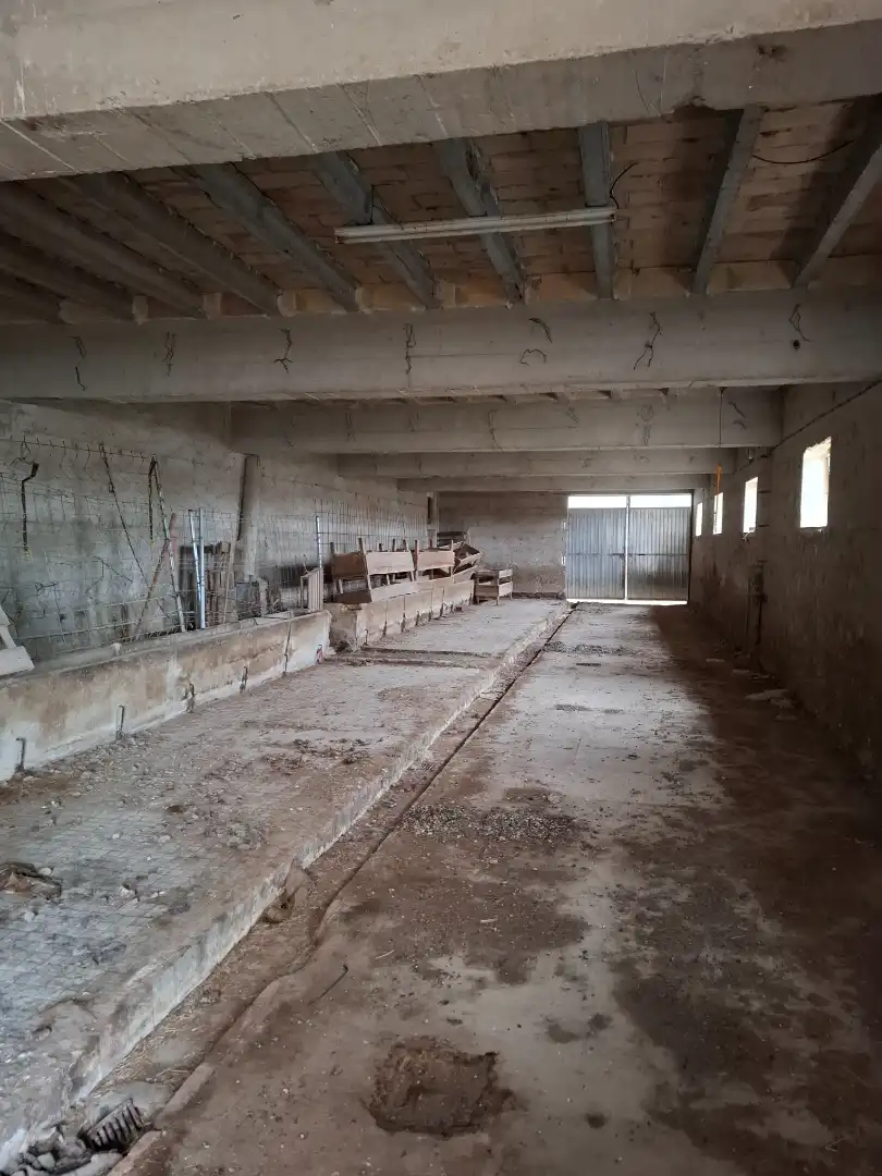 Industrial buildings for sale in Carrer La Font, Linyola