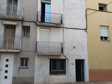 Adosado con balcón en venta en La Sénia