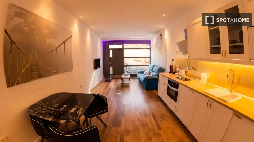 Room in Son Canals