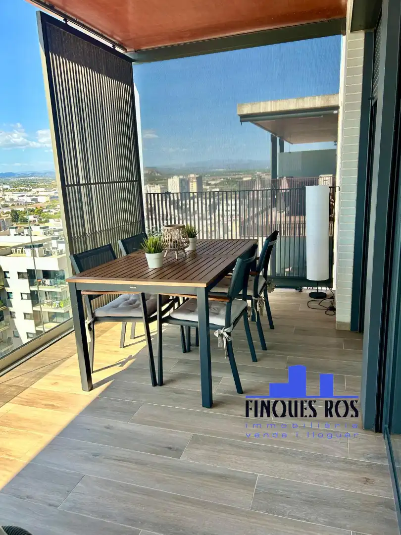 Appartamento con terrazza in vendita a Casco Urbano, imagen 6