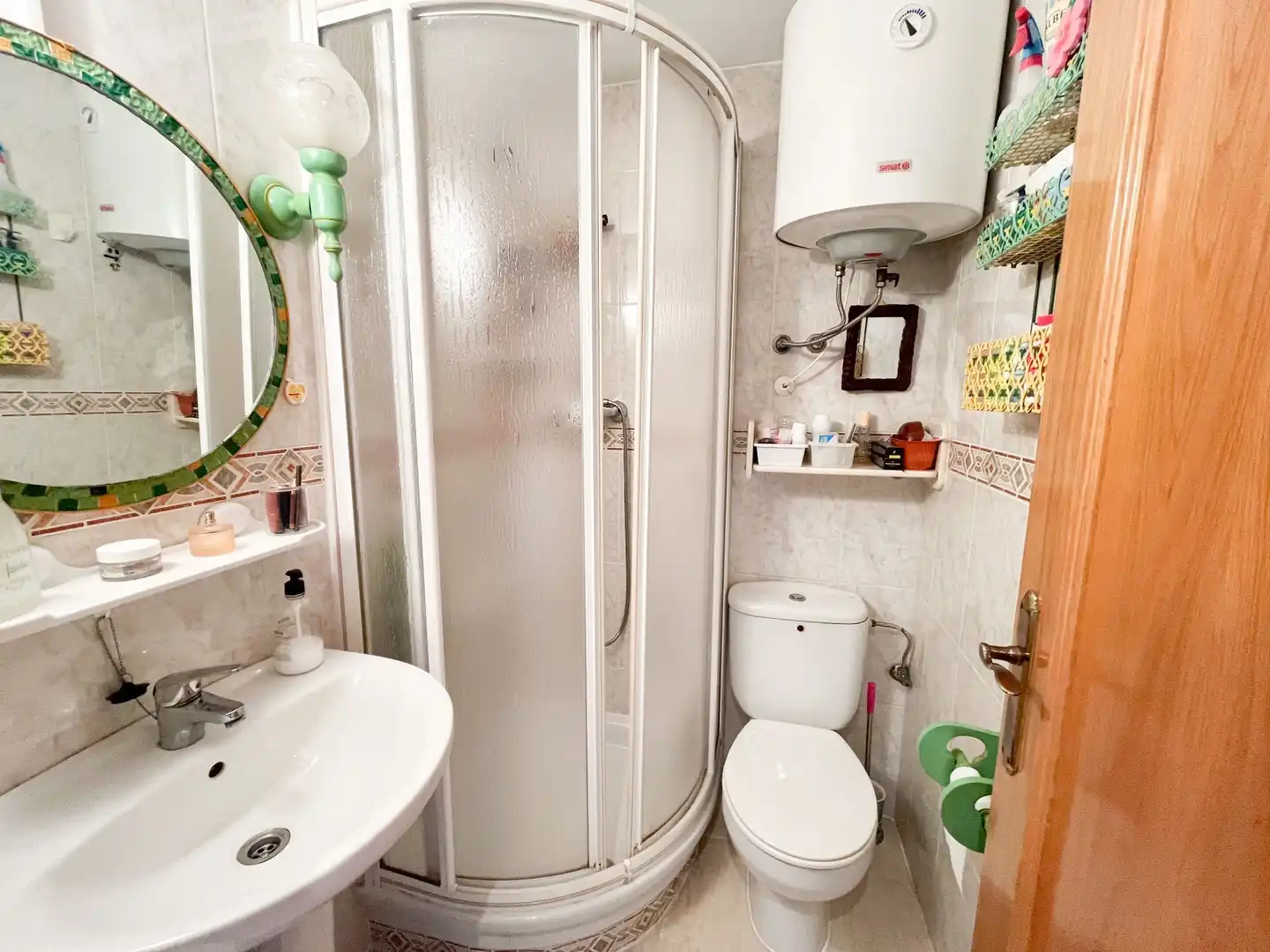 Baño de Piso en venta en Guardamar del Segura con Terraza, Trastero y Amueblado