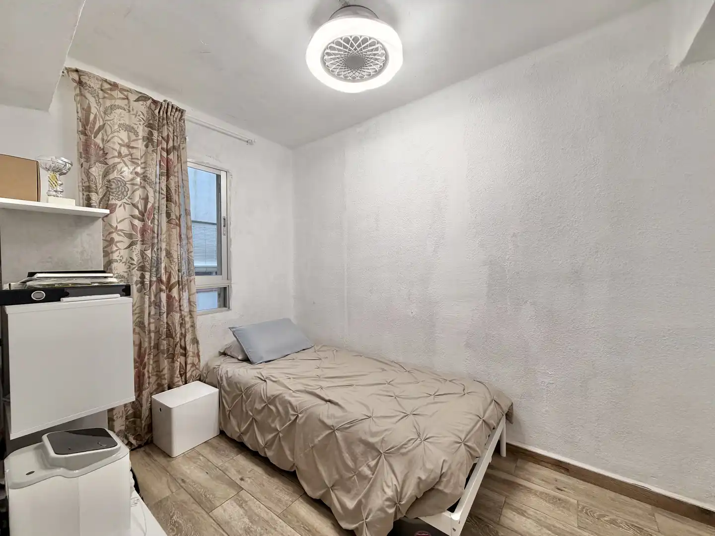 Habitación de Piso en venta en Valencia con Aire acondicionado y Balcón