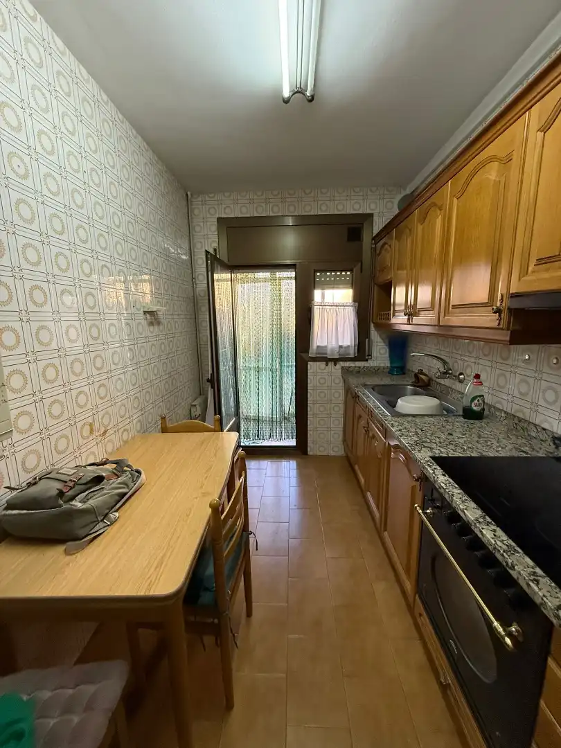 Küche von Einfamilien-Reihenhaus zum Verkauf in Sant Celoni mit Klimaanlage, Heizung und Balkon