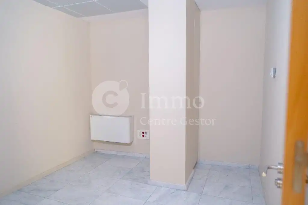 Büro zur Miete in Lleida mit Klimaanlage und Heizung