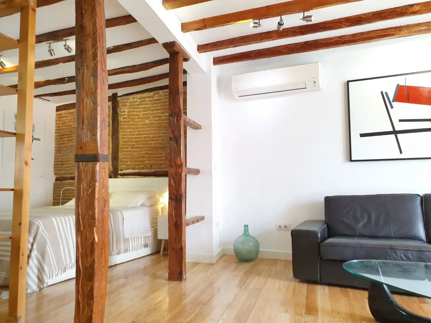 Sala de estar de Ático de alquiler en Madrid con Aire acondicionado, Calefacción y Terraza