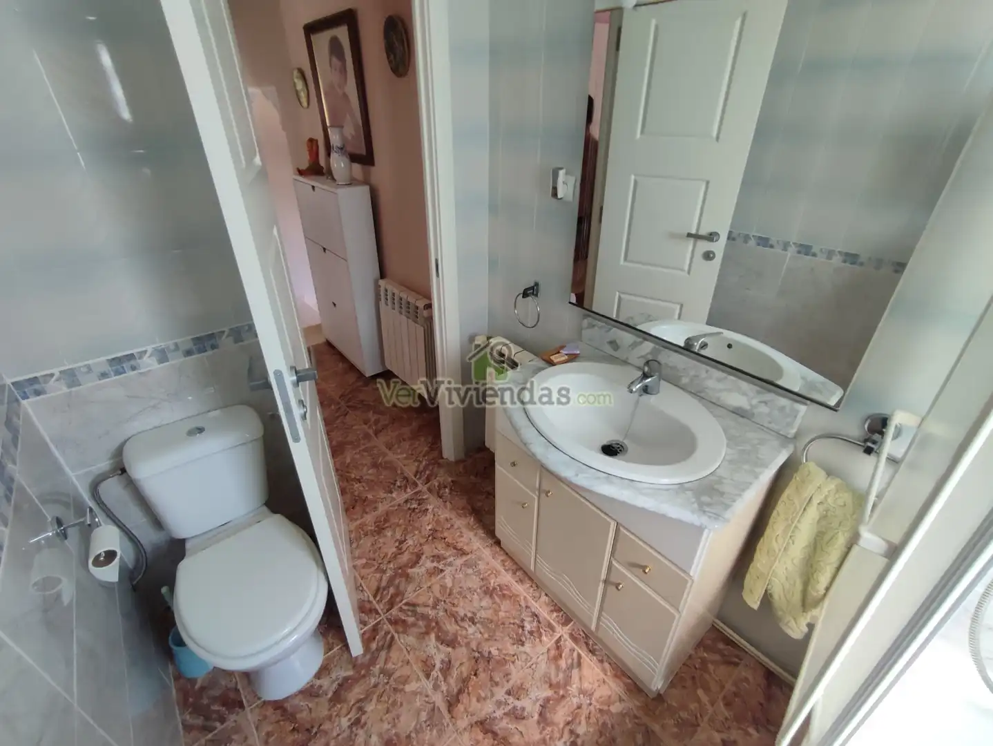 Baño de Casa o chalet en venta en Vallirana con Calefacción, Jardín privado y Terraza