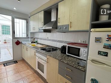 Flat with balcony to rent in Poblats Marítims