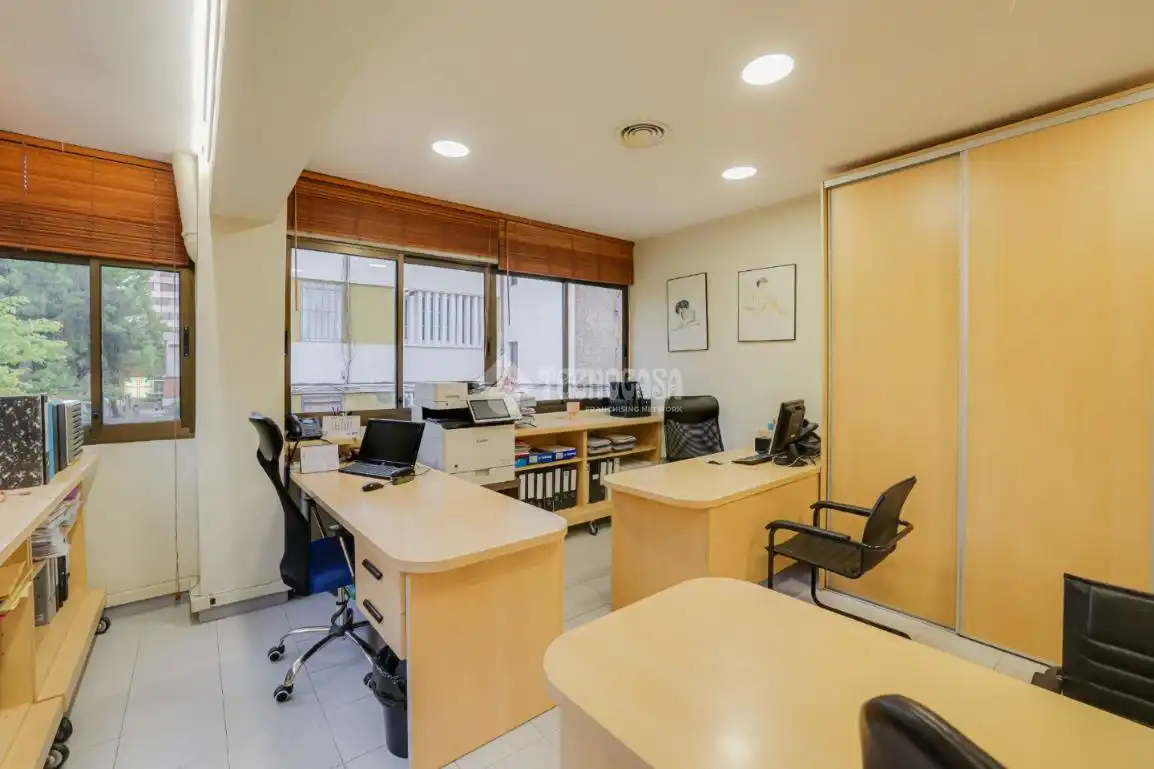 Oficina en venta en L'Hospitalet de Llobregat