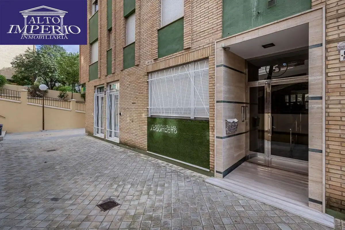 Piso con ascensor en venta en Calle ARQUITECTO JIMENEZ LACAL, imagen 32