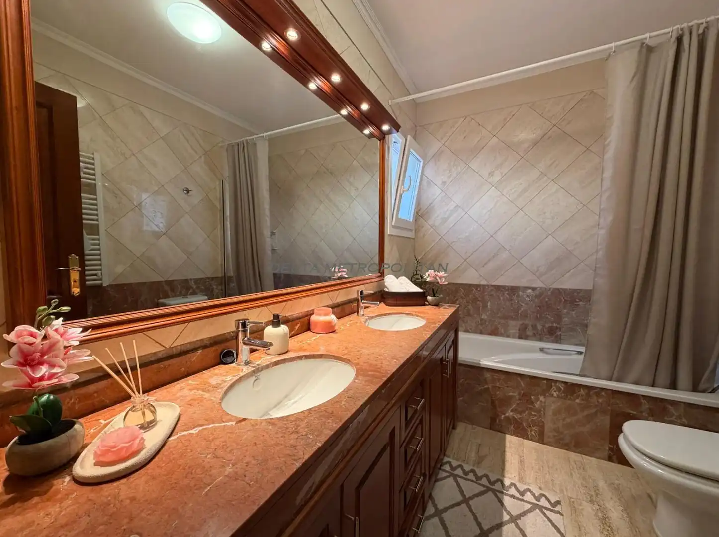 Badezimmer von Haus oder Chalet zum Verkauf in Arona mit Klimaanlage, Terrasse und Abstellraum