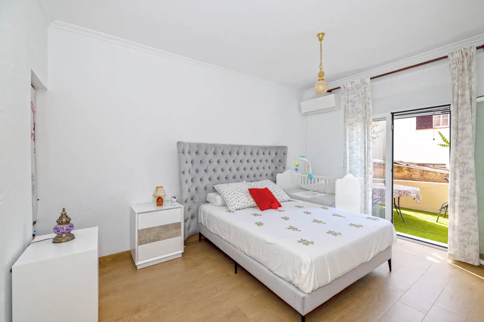 Bedroom of Houses for sale in Málaga  with Air Conditioner, Heating and Private garden
