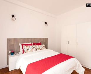 Bedroom of Flat to share in  Barcelona Capital  with Air Conditioner and Terrace