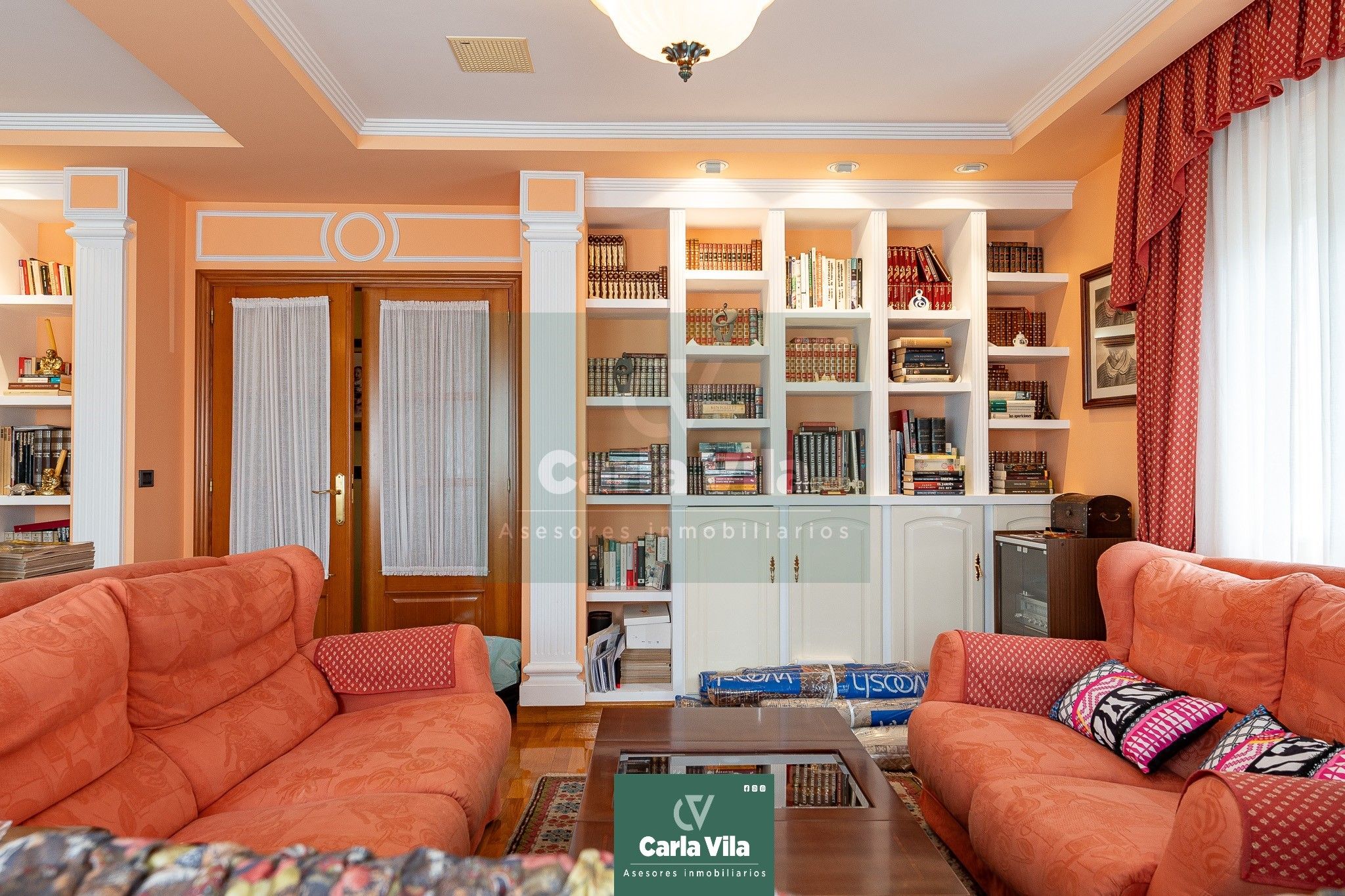 Living room of Duplex for sale in Lugo Capital  with Heating, Private garden and Parquet flooring