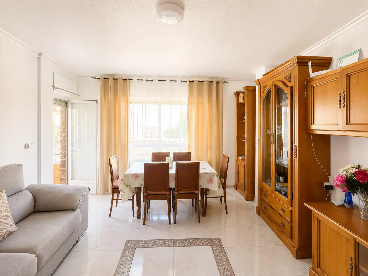 Comedor de Piso en venta en Guardamar del Segura con Terraza y Amueblado