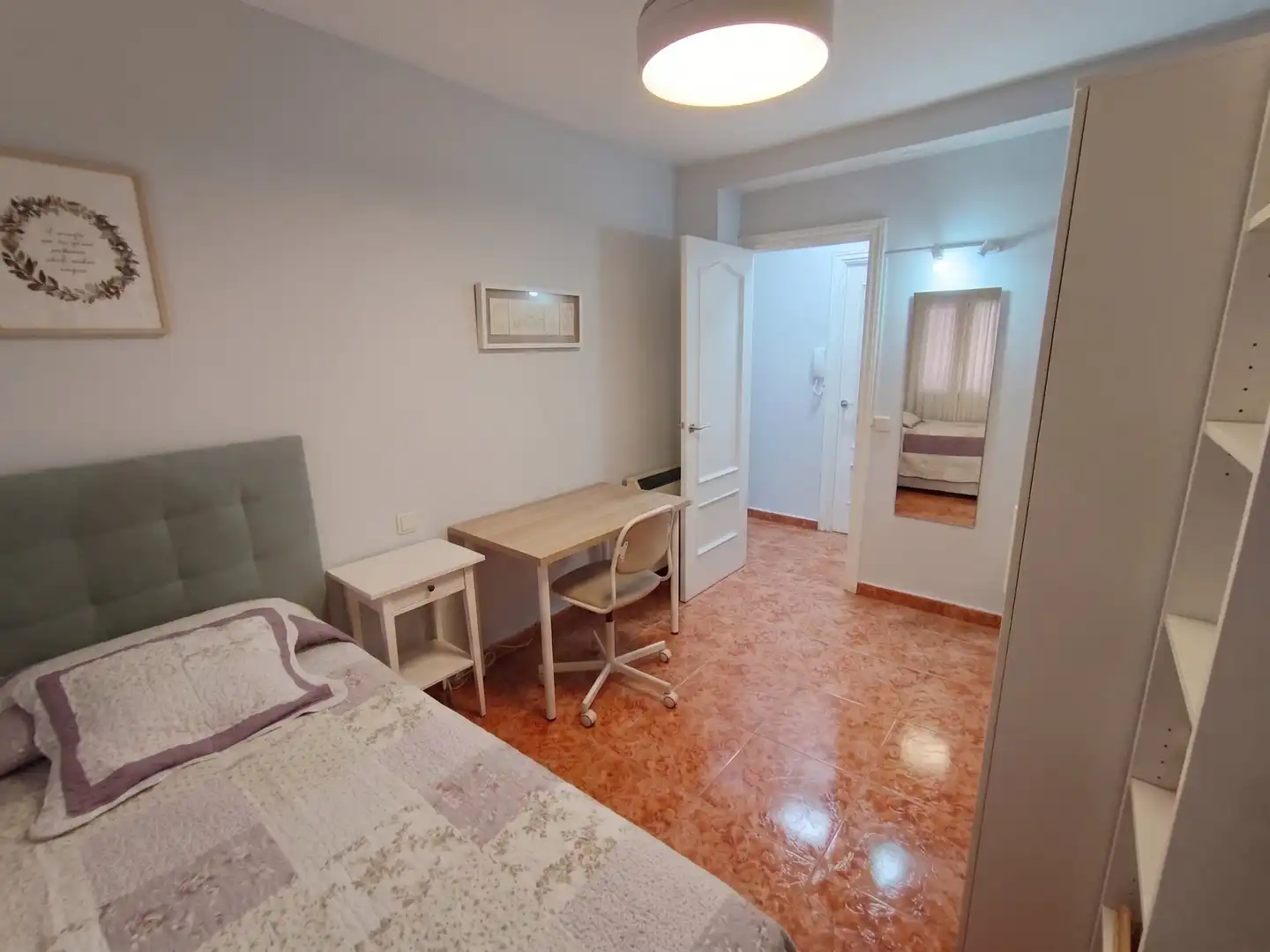 Bedroom of Flat for sale in Parla  with Air Conditioner, Heating and Storage room
