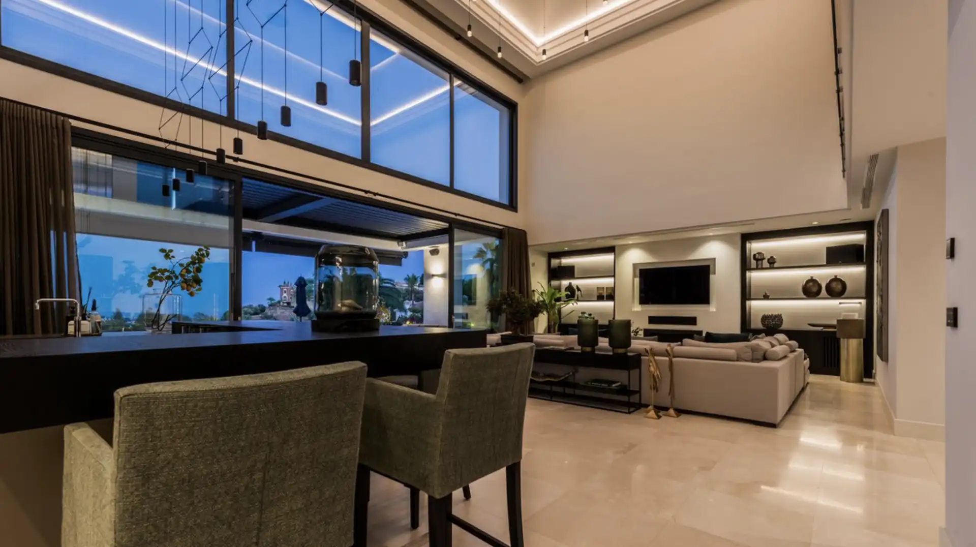 Chalet con piscina en venta en Benahavís pueblo, imagen 2