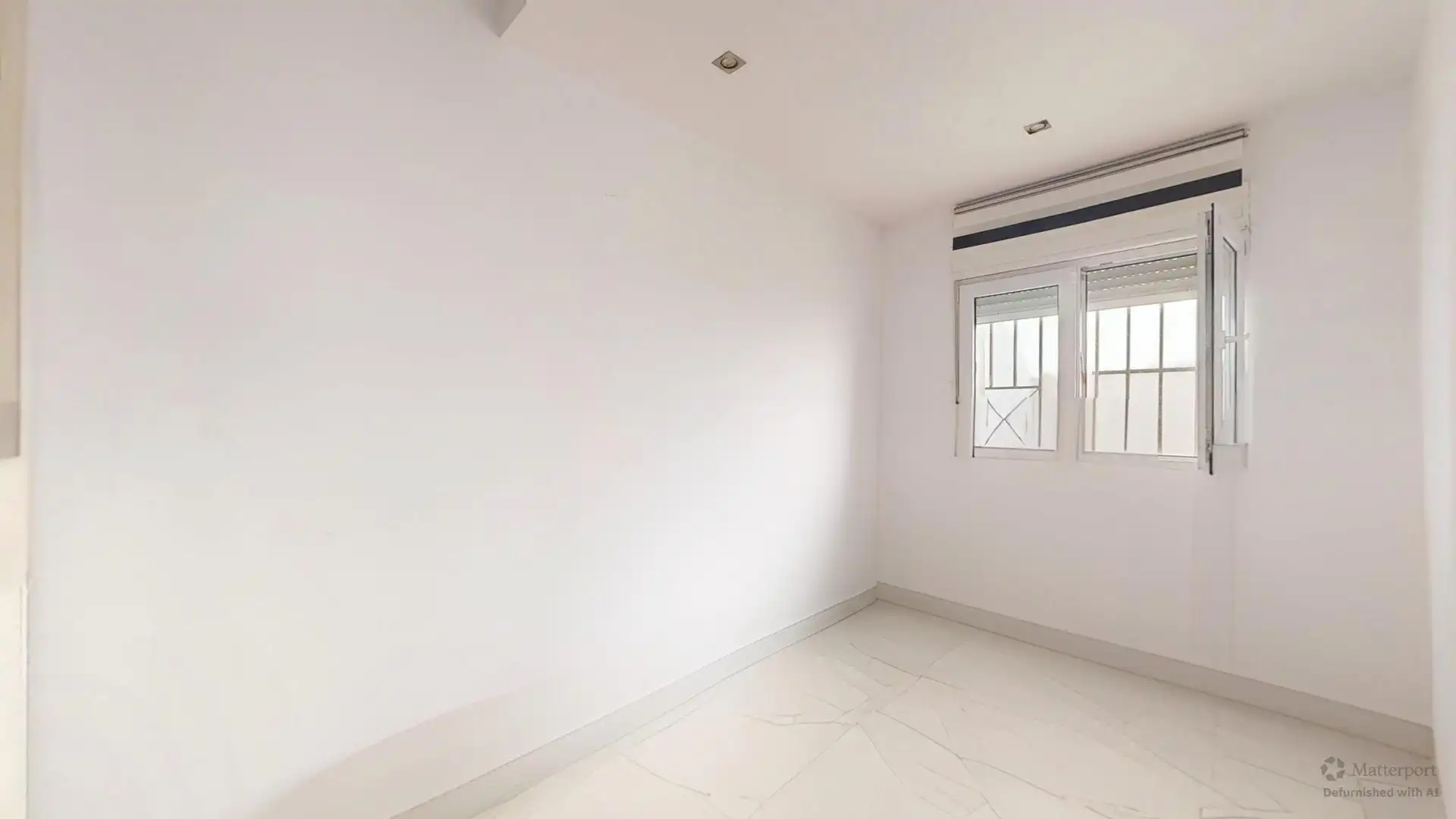 Dormitori de Casa o xalet en venda en Valencia amb Terrassa, Traster i Balcó