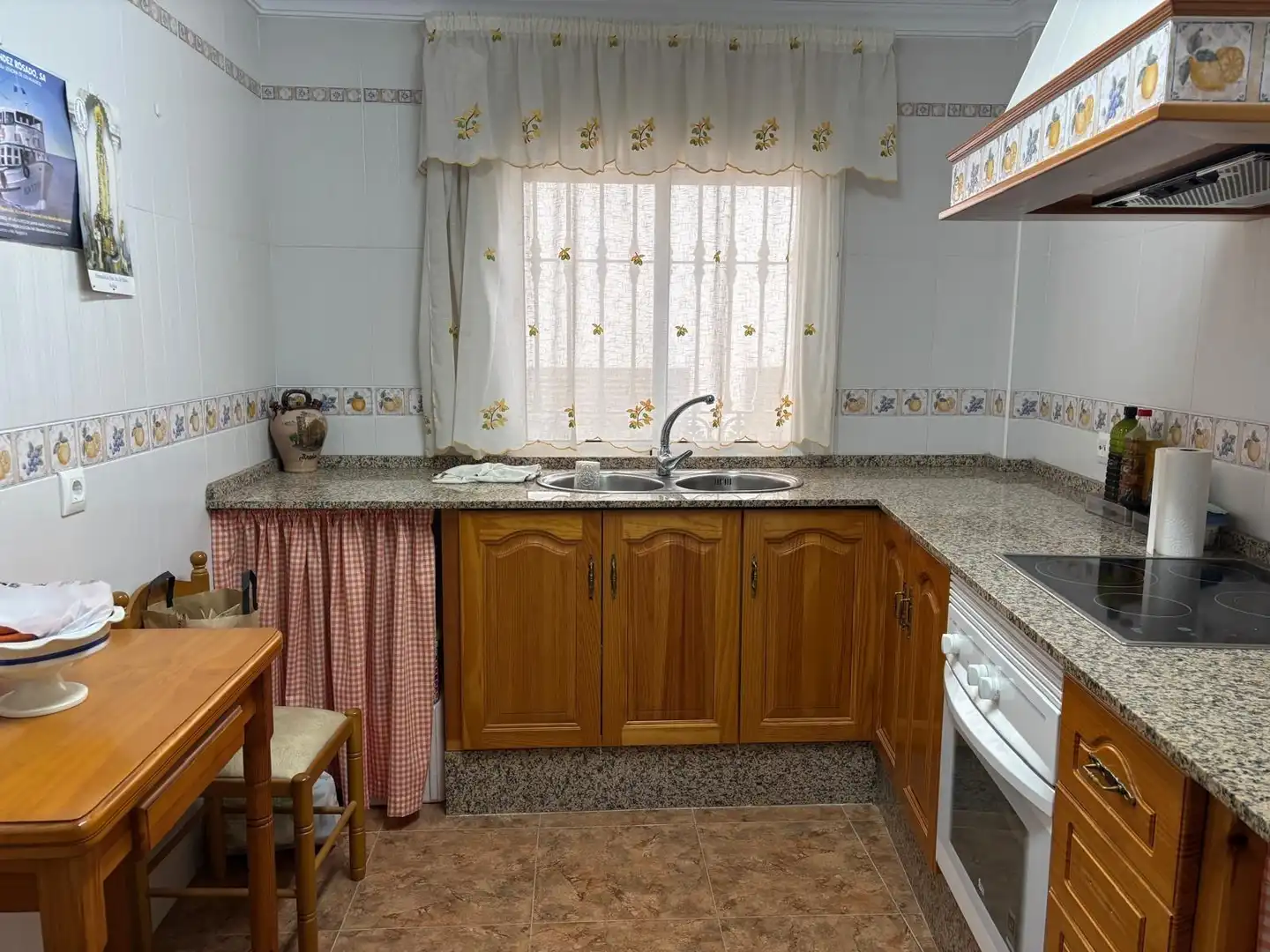 Cuina de Casa o xalet en venda en Barbate amb Terrassa i Traster