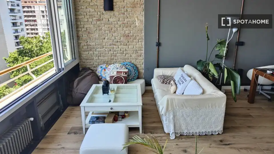 Living room of Flat for share in Barcelona  with Air Conditioner, Heating and Furnished