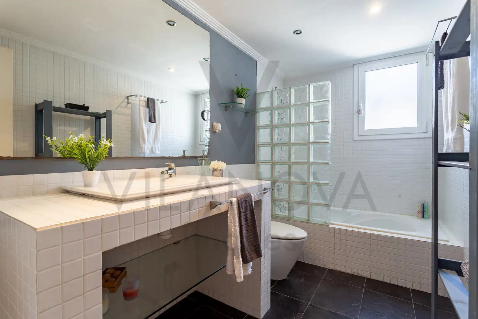 Baño de Piso en venta en Reus con Calefacción y Balcón