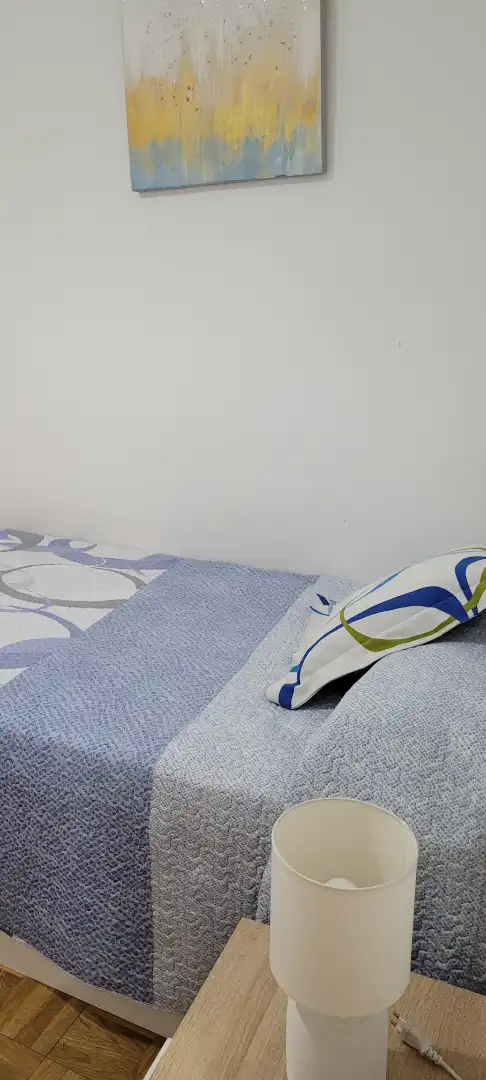 Schlafzimmer von Wohnung zur Miete in Cuenca mit Heizung, Möbliert und Ofen