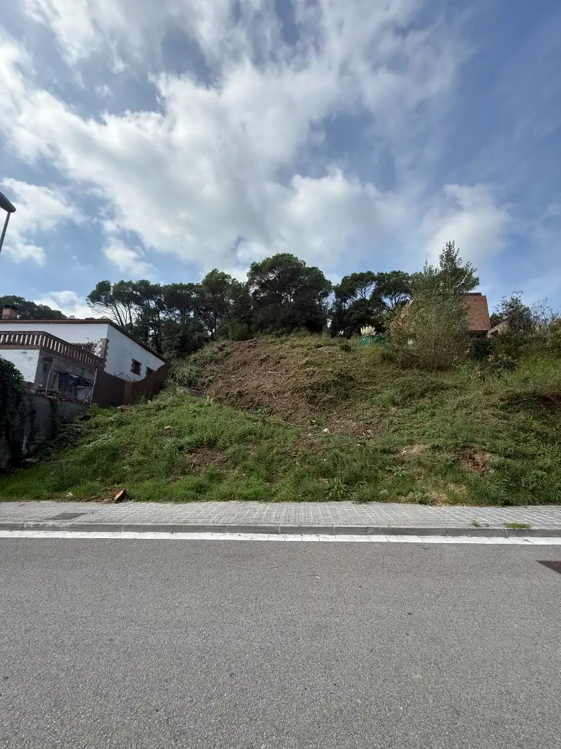 Wohnbaugrundstück zum Verkauf in Carrer Torrent del Virgili, imagen 2