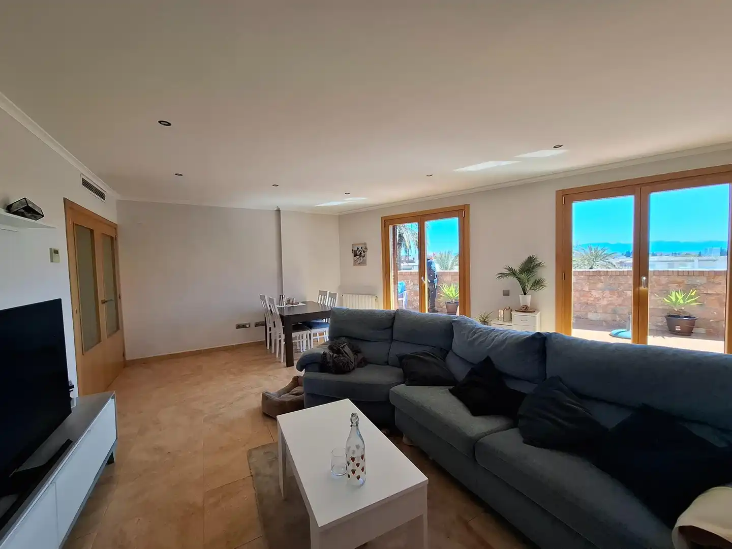 Wohnzimmer von Dachboden zum Verkauf in Benigànim mit Klimaanlage, Heizung und Terrasse