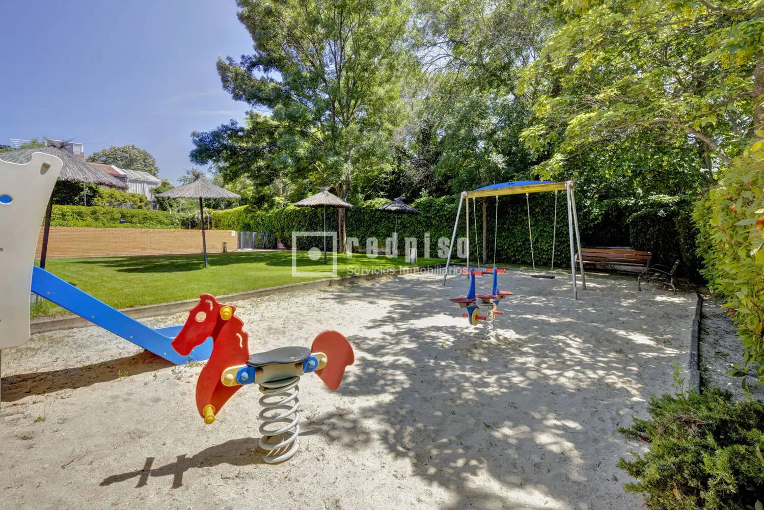 Garden of Duplexes for sale in Pozuelo de Alarcón  with Air Conditioner, Heating and Private garden