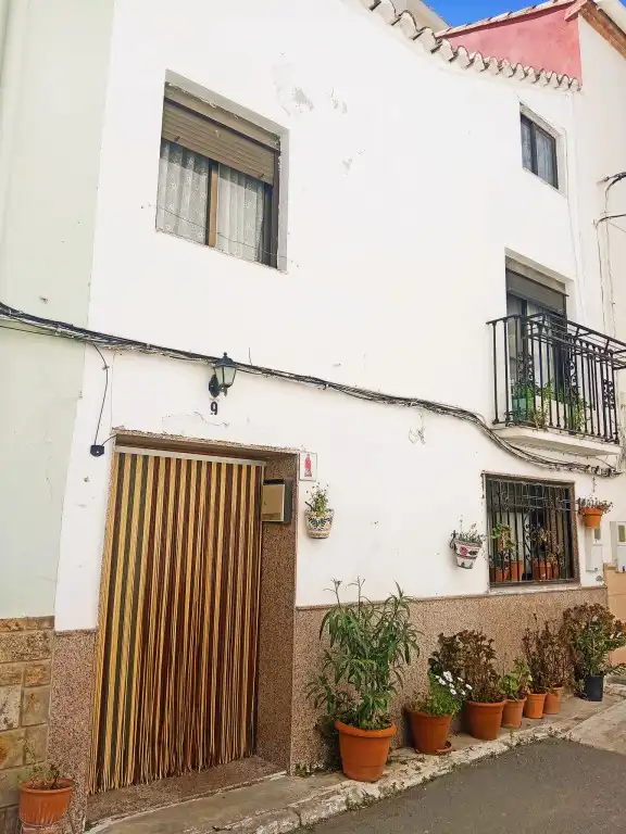 Vista exterior de Casa o chalet en venta en Calles con Trastero, Amueblado y Horno