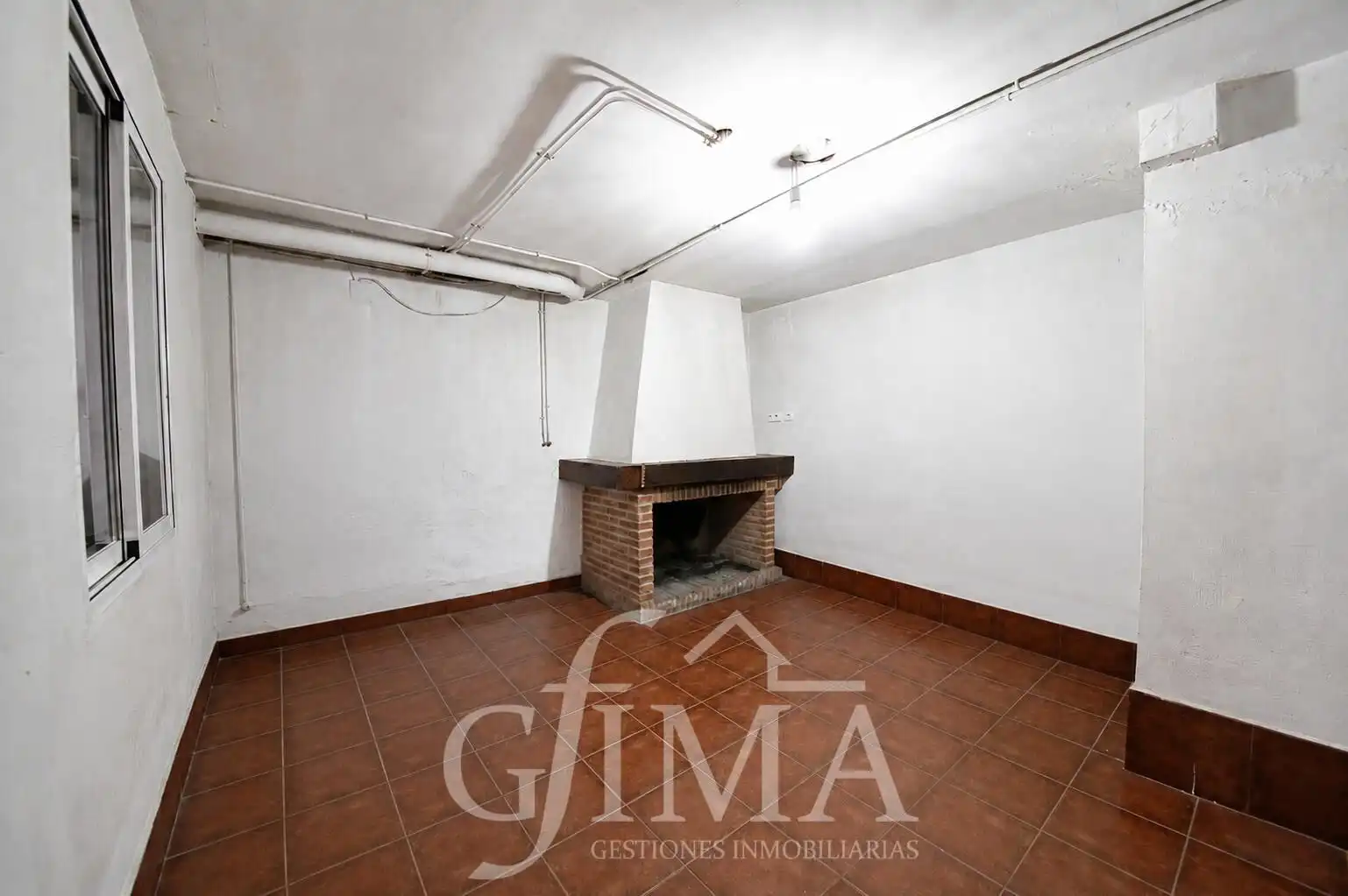 Casa adosada en venta en Tomelloso con Calefacción y Trastero