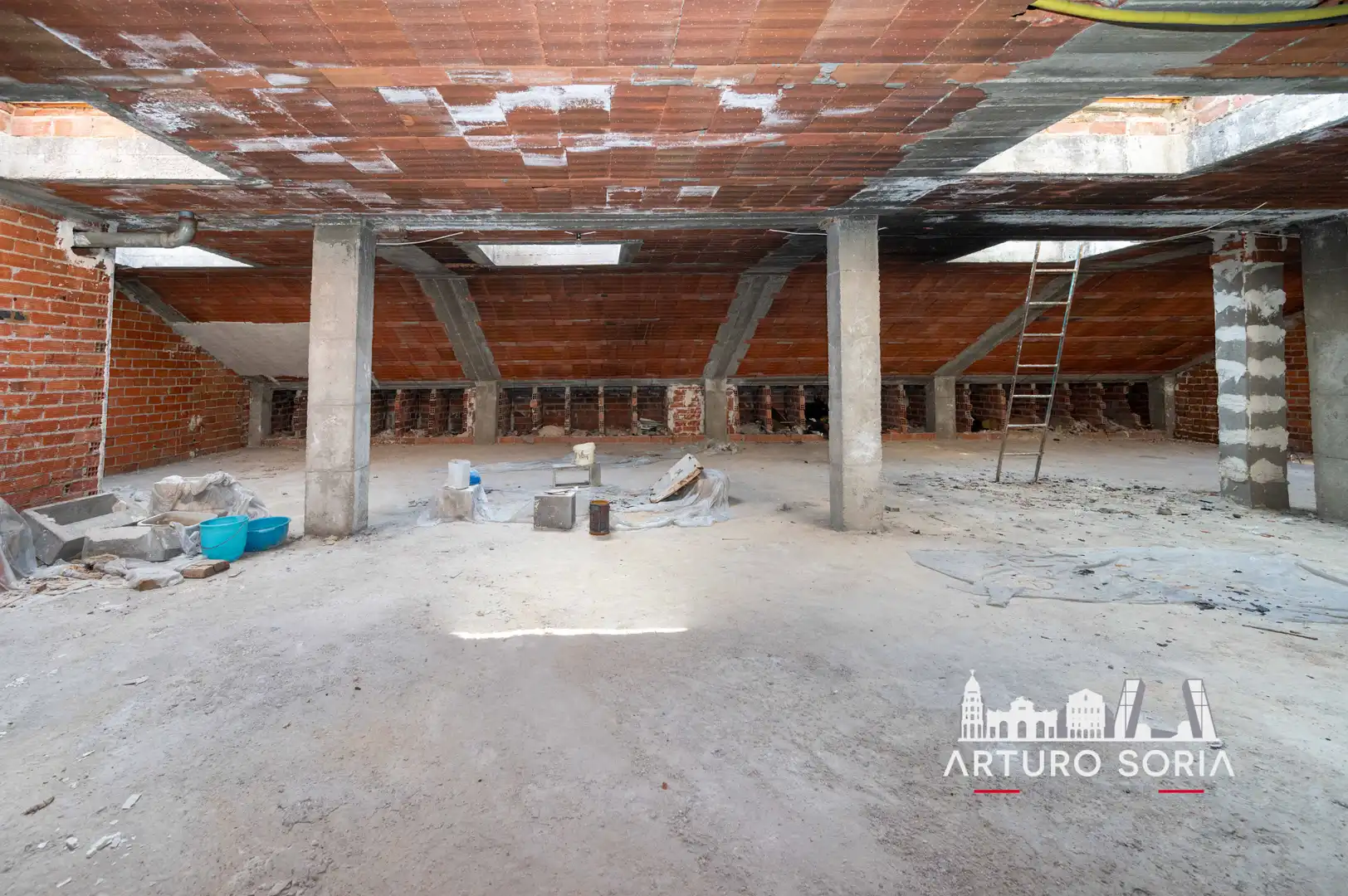 Dúplex en venda en Madrid amb Piscina comunitària