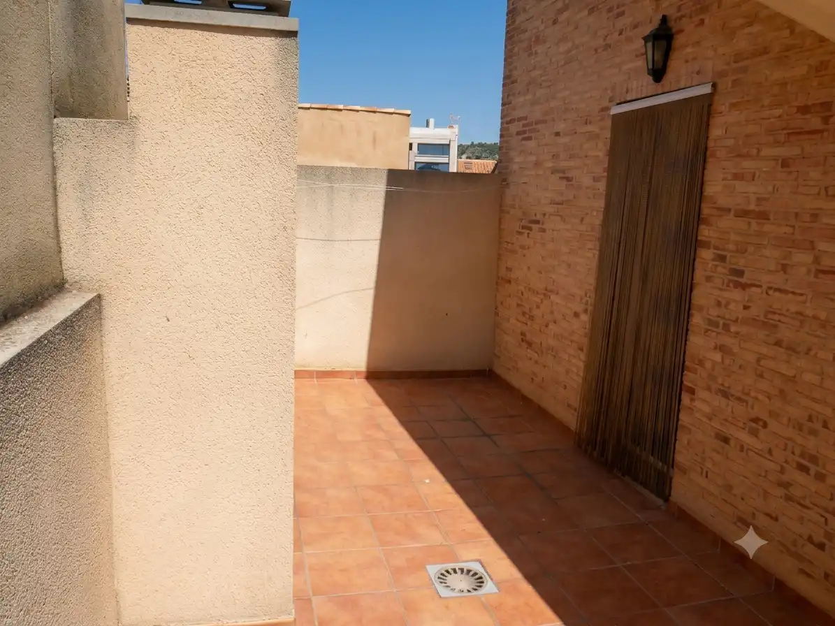 Terrassa de Casa adosada en venda en Sagunto / Sagunt amb Aire condicionat, Calefacció i Jardí privat