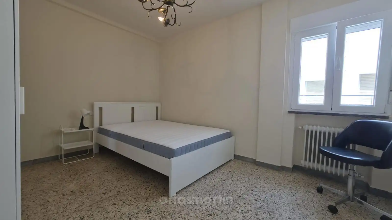 Piso de alquiler en Italia, Carmelitas