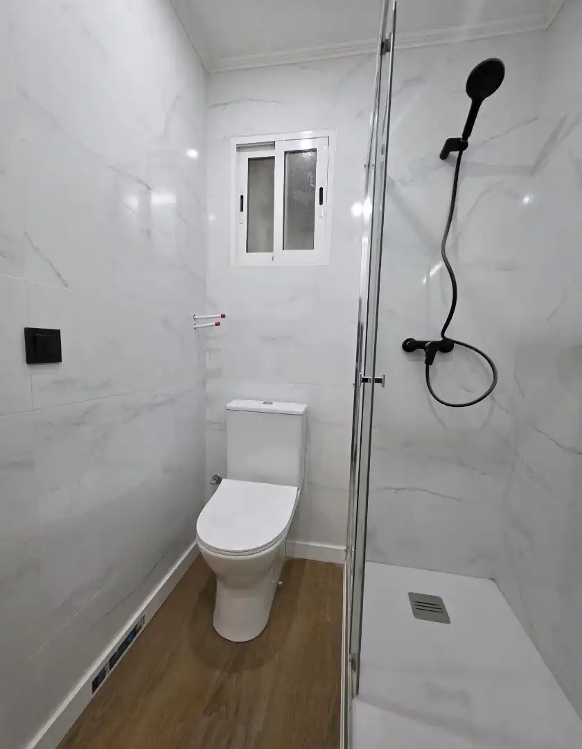 Bany de Pis en venda en Barcelona amb Aire condicionat, Calefacció i Parquet